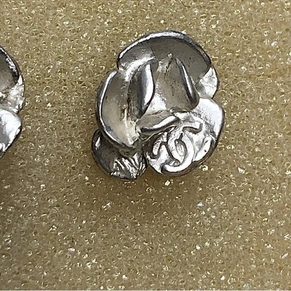 Authentic Chanel Silver Flower Earrings with Logo - Picture 4 of 7